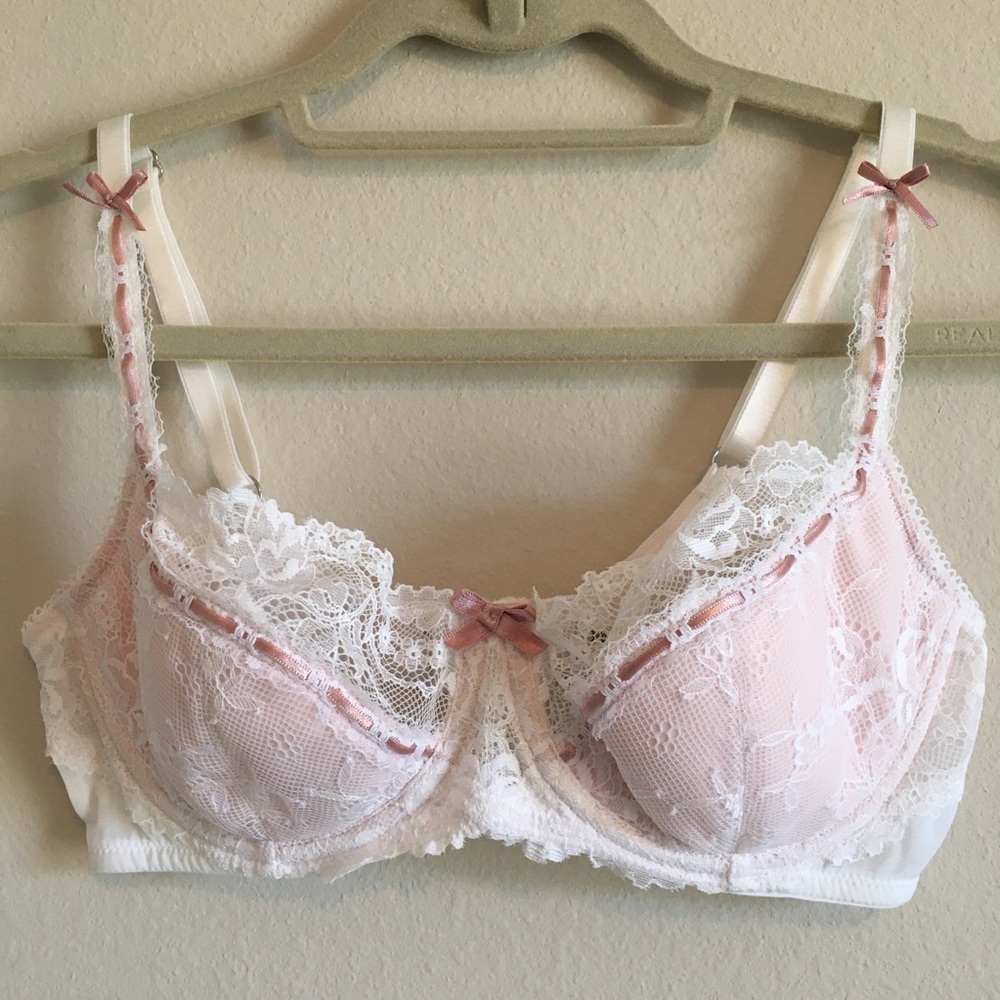 Elle Macpherson 34D White and Pink Lace Bra Set